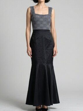 Women's Black Maxi Taffata Skirt size 8 Fits Small To Medium Goth Witchy Vamp